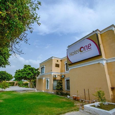 Hotel One Bahawalpur Luaran gambar